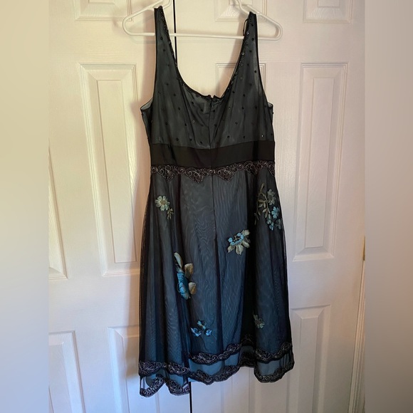 Adrianna Papell beaded dress - Picture 3 of 5